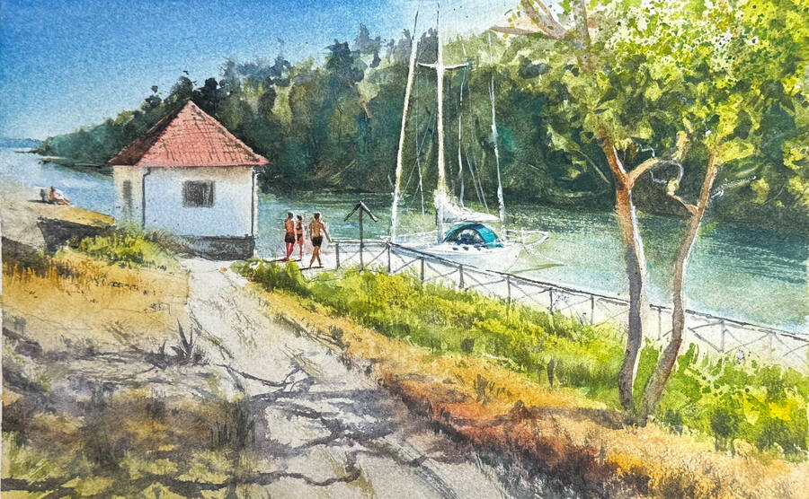 Ljus kustlinje i mjuka blå och gyllene övergångar.